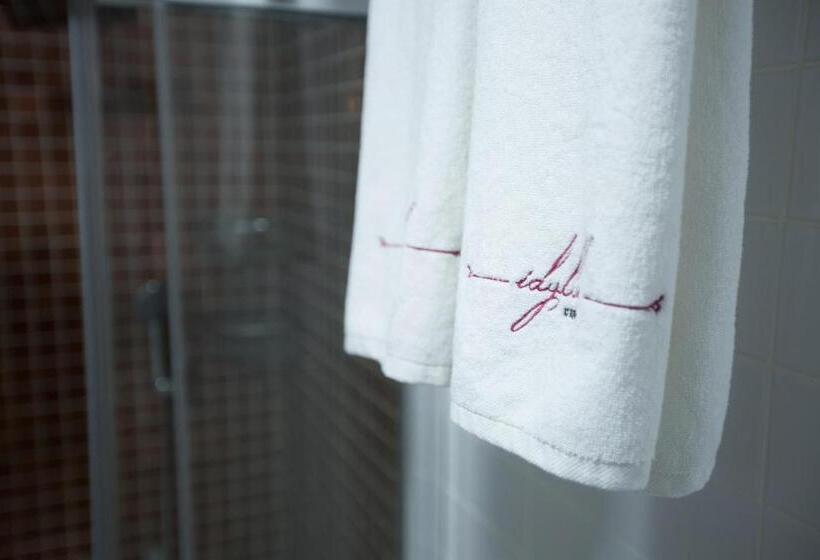 اتاق استاندارد یک نفره, Idylle