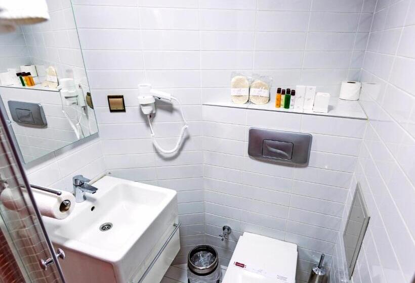 اتاق استاندارد, Idylle