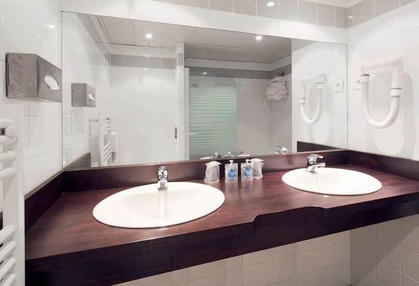 חדר סטנדרט, Kyriad Tours   Joué Lès Tours