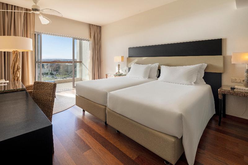 חדר סטנדרט לארבעה, Kyriad Tours   Joué Lès Tours