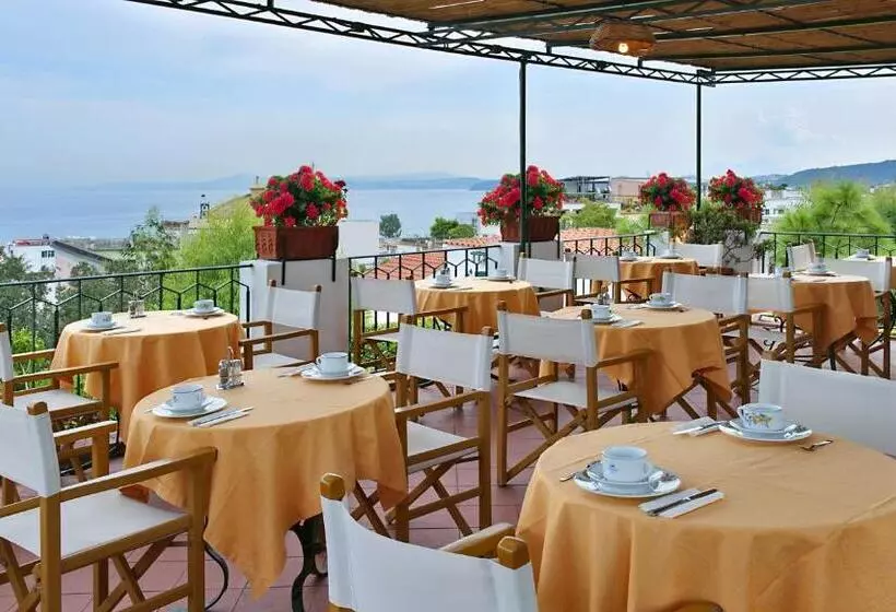 テラス付スーペリアルーム, La Villarosa Terme