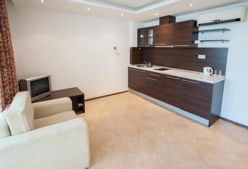 شقة غرفة واحدة, Marina City Apart