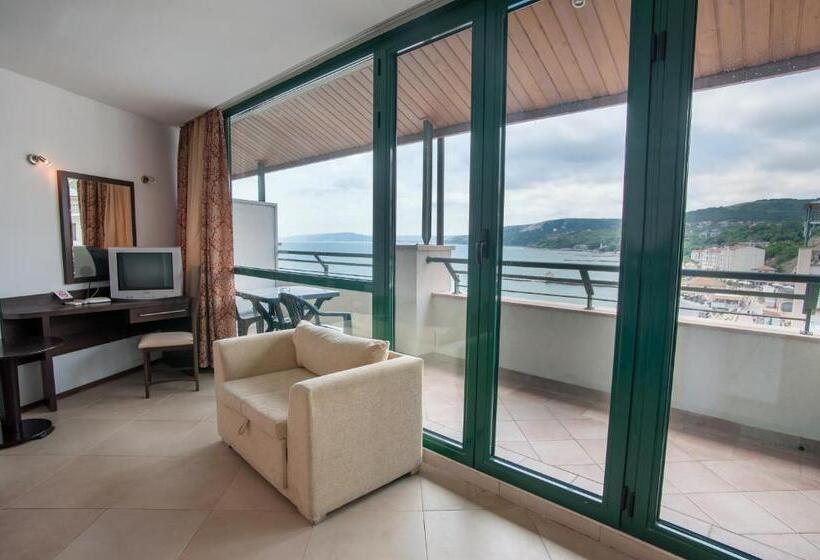 إستوديو قياسى مطل على البحر, Marina City Apart