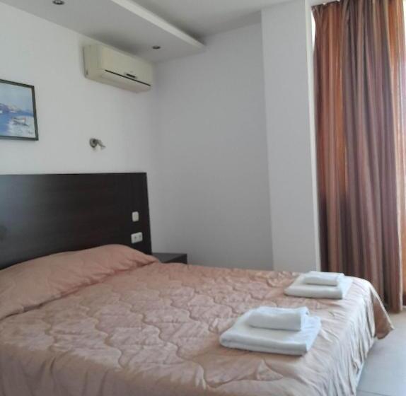 شقة غرفة واحدة, Marina City Apart