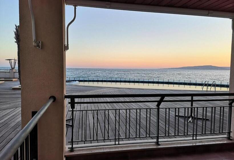 إستوديو قياسى مطل على البحر, Marina City Apart