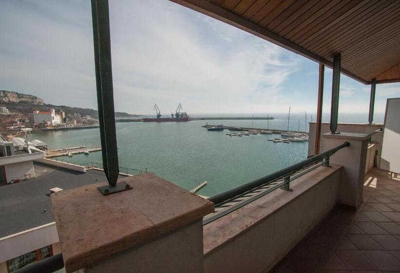 إستوديو قياسى مطل على البحر, Marina City Apart