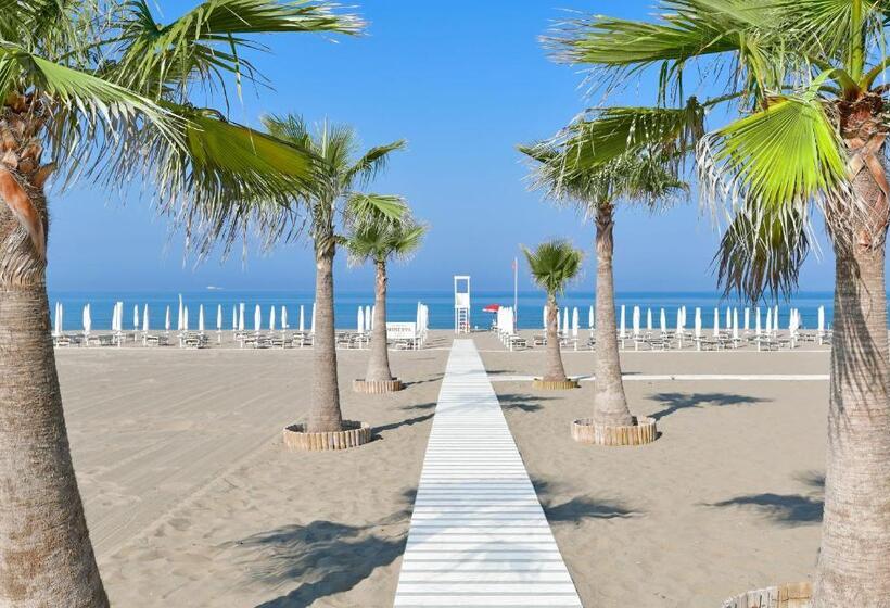 家庭间, Minerva Resort