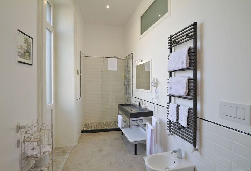 اتاق استاندارد, Palazzo Rollo