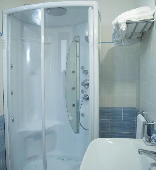 اتاق استاندارد چهار تخته با چشمانداز دریا, Resort Santa Maria