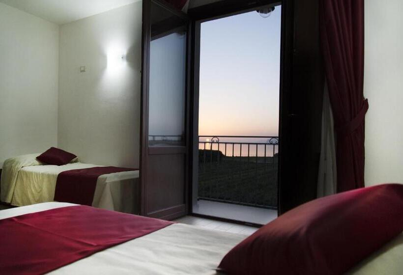 스탠다드 4인용 룸 바다전망, Resort Santa Maria