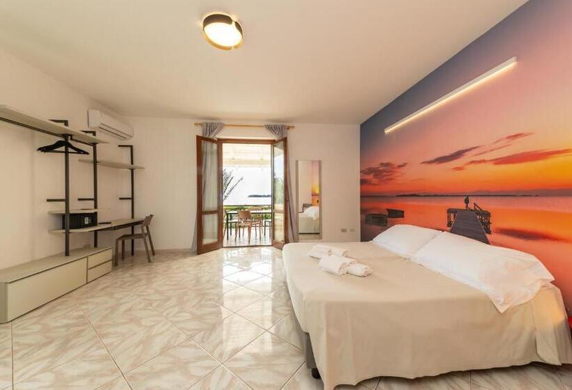 استودیوی استاندارد با چشمانداز دریا, Resort Santa Maria