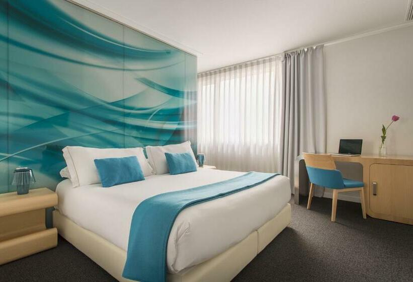 اتاق استاندارد, Room Mate Oscar