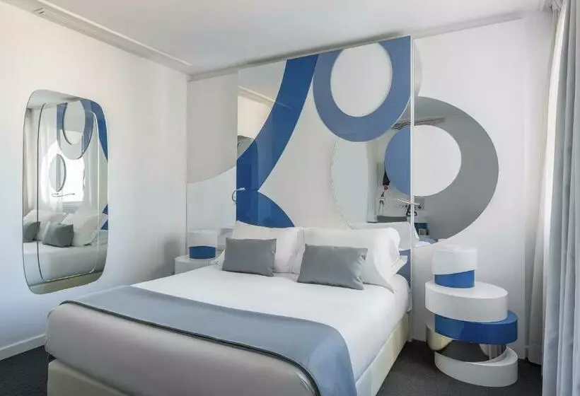 اتاق استاندارد, Room Mate Oscar