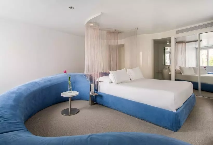 سوییت جونیور, Room Mate Oscar