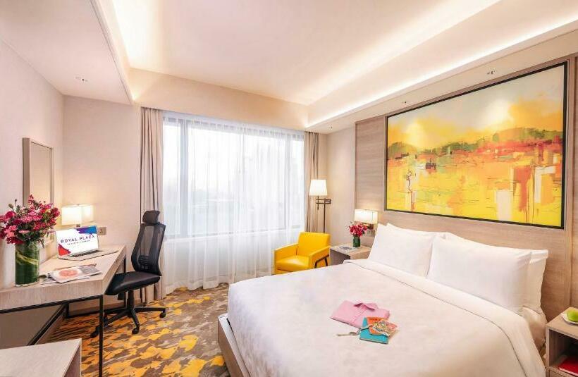 اتاق پرمیوم, Royal Plaza On Scotts