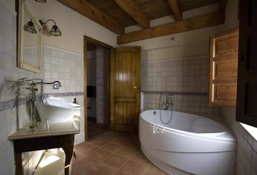 スイート, Posada Los Condestables Hotel & Spa