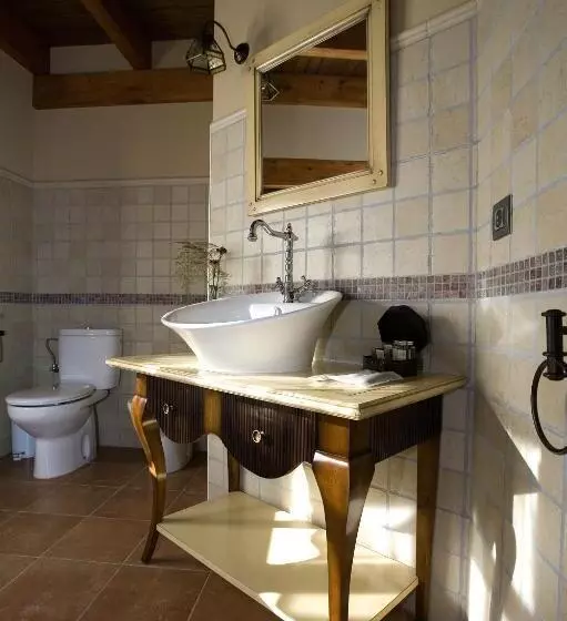 スタンダード４人部屋, Posada Los Condestables Hotel & Spa