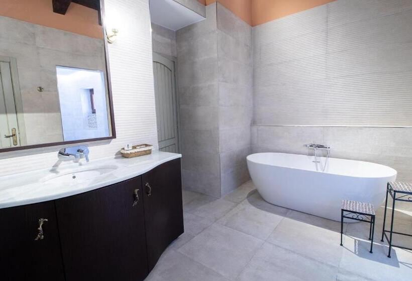 Люкс, Posada Los Condestables Hotel & Spa
