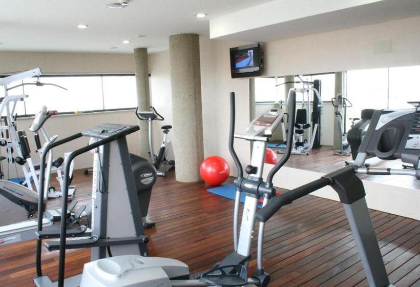 Четырехместный Номер Стандарт, & Spa Real Ciudad De Zaragoza