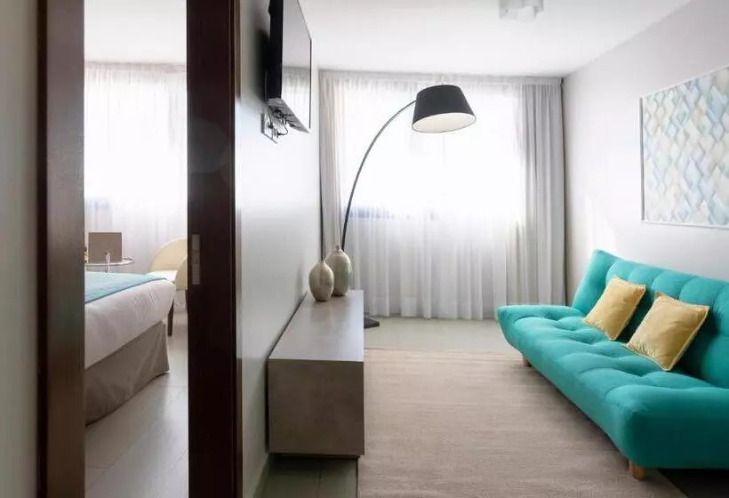 اتاق استاندارد چهار تخته, & Spa Real Ciudad De Zaragoza