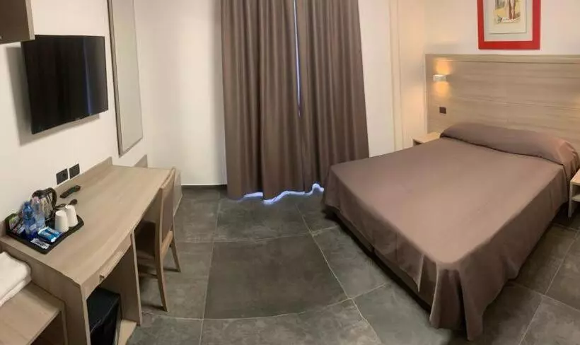 Chambre Standard, Tiby
