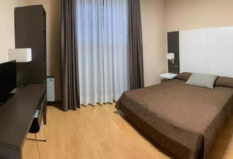 Chambre Economy, Tiby