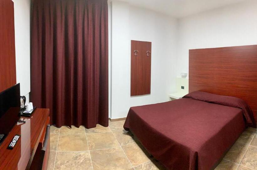 اتاق اکونومی, Tiby