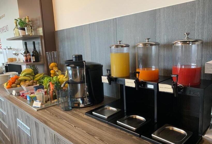 اتاق اکونومی, Tiby