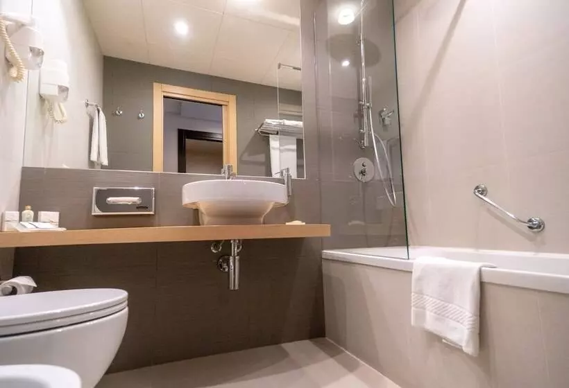 اتاق سوپریور, Unahotels Mh Matera