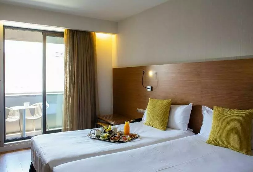 اتاق استاندارد با تراس, Vincci Zaragoza Zentro