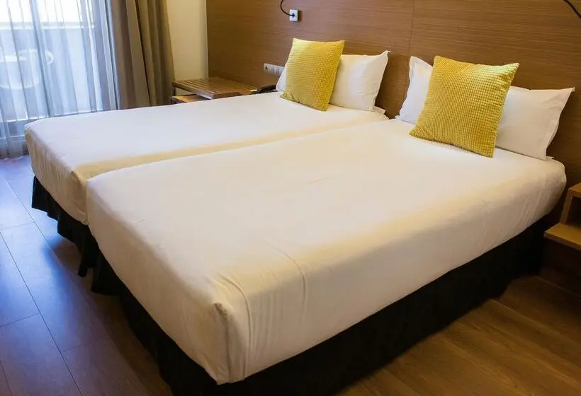 اتاق استاندارد با تراس, Vincci Zaragoza Zentro