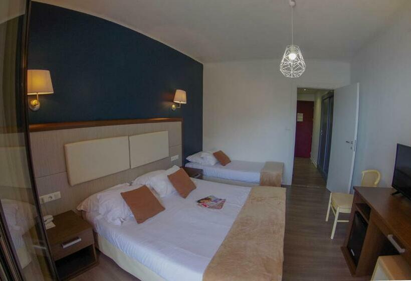 Triple Room Sea View, Les Flots Bleus