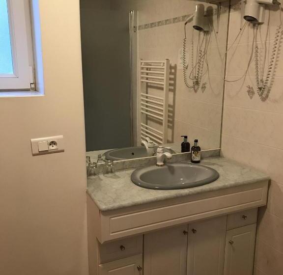 Номер Basic, L'oustau De La Font