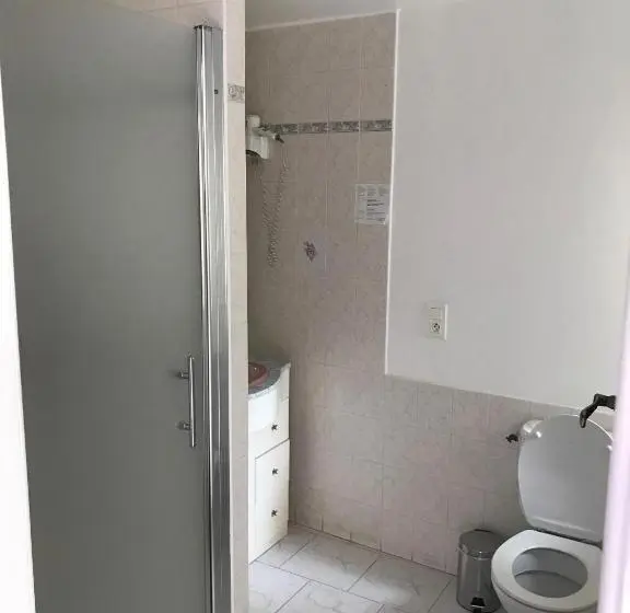 スタンダード４人部屋, L'oustau De La Font
