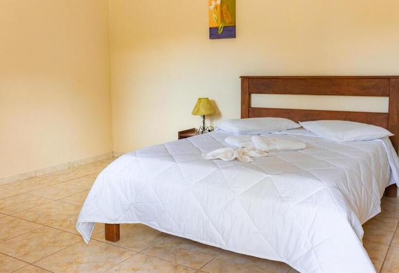 샬레, Pousada Vale Do Ouro Verde