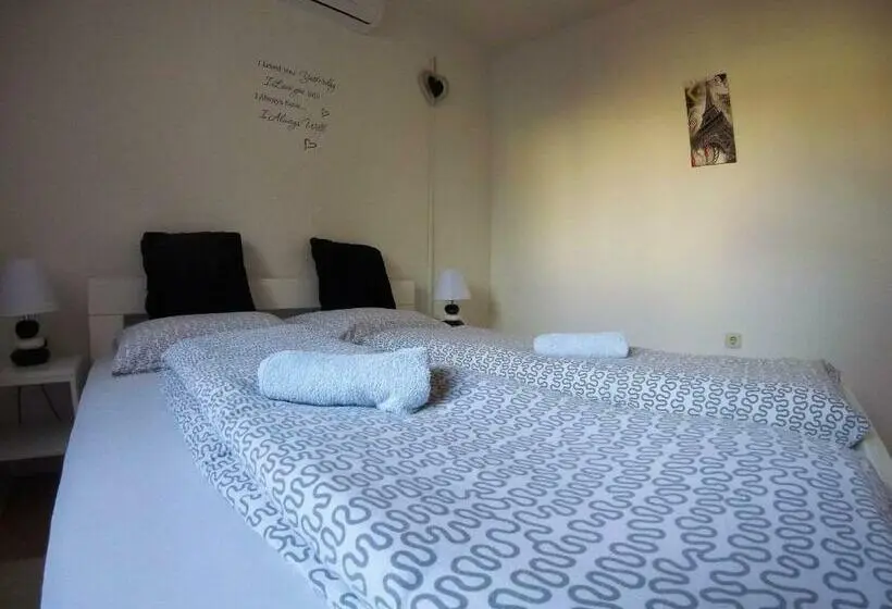 اتاق استاندارد با سرویس بهداشتی مشترک, Rooms Deny