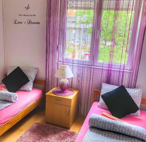 اتاق استاندارد با سرویس بهداشتی مشترک, Rooms Deny