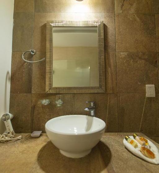 스위트 킹사이즈 침대, & Beach Club Ojo De Agua