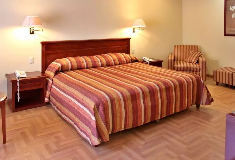 Juniorsviitti, Tehuacan Casa Real