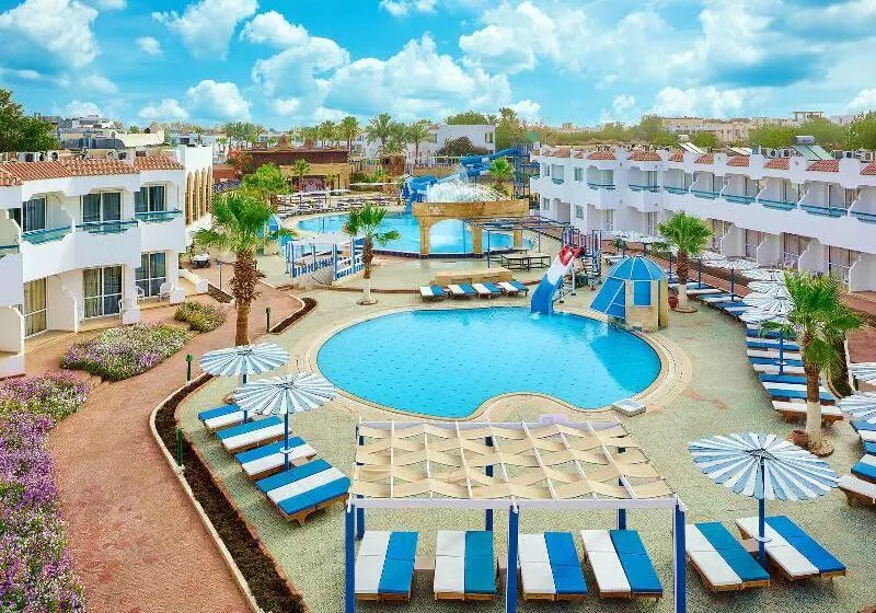 اتاق استاندارد سه تخته با چشم‌انداز استخر, Dreams Vacation Resort  Sharm El Sheikh