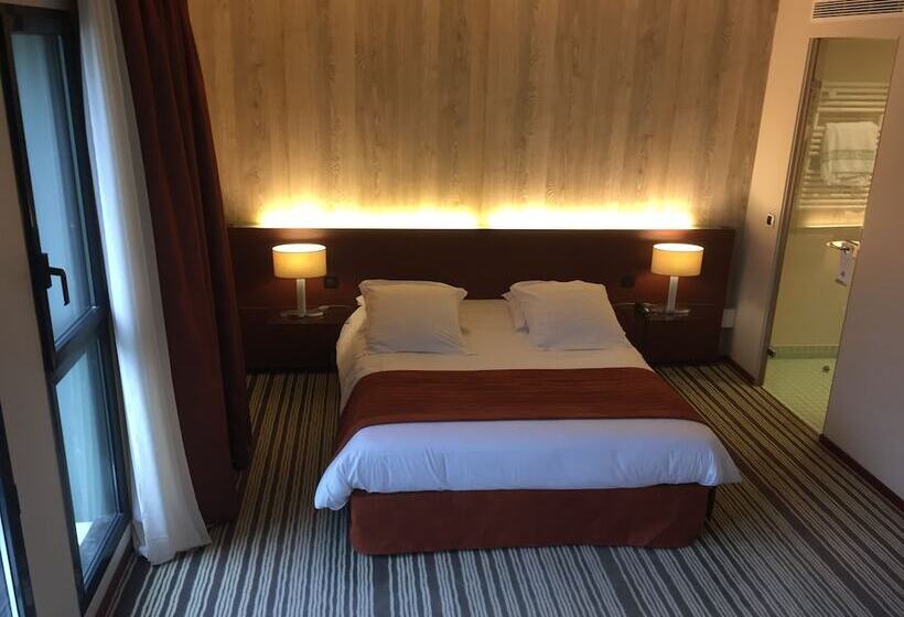 غرفة قياسية, Du Casino