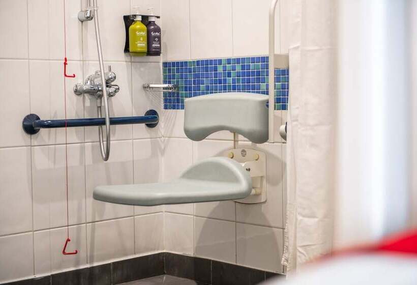 장애인을 위한 스탠다드 룸, Holiday Inn Express Ramsgate – Minster, An Ihg