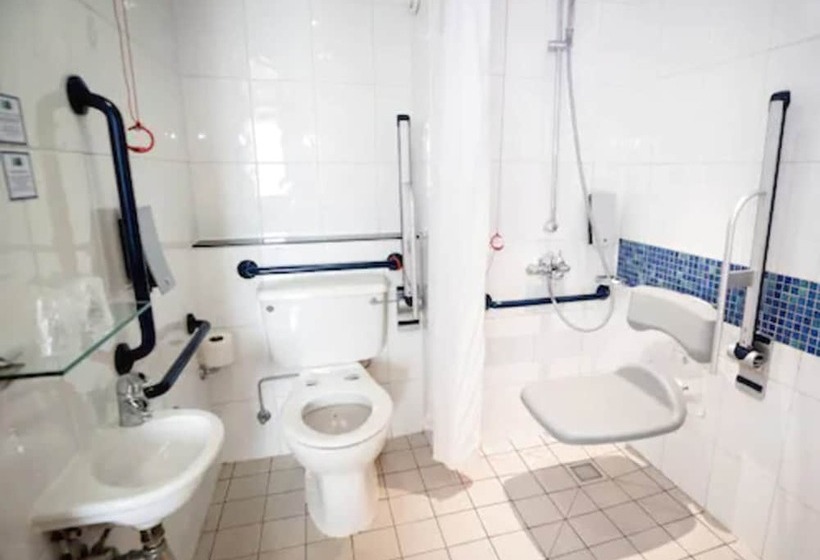 장애인을 위한 스탠다드 룸, Holiday Inn Express Ramsgate – Minster, An Ihg