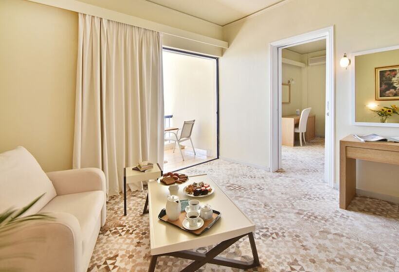 시니어 스위트, Ionion Star