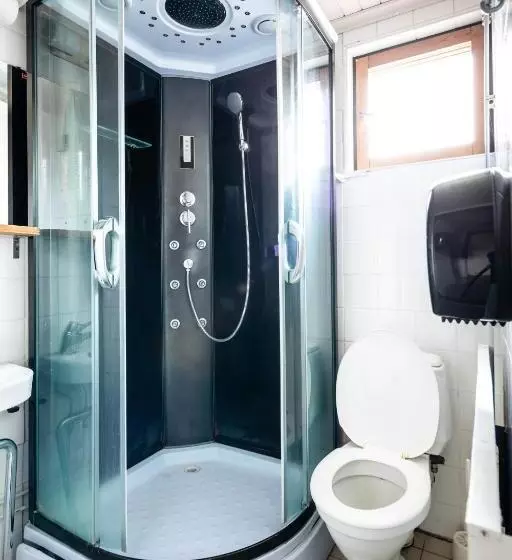 バス共有のスタンダードルーム, Lapland Hotels Kilpis