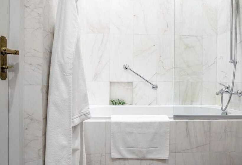 سوییت, Leopolis