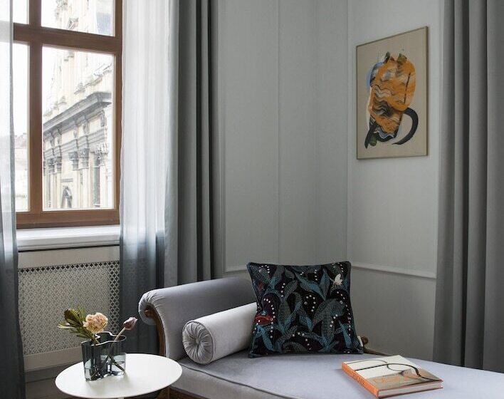 سوییت, Leopolis