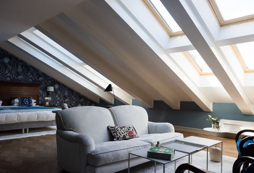 اتاق استاندارد, Leopolis