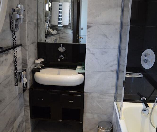 ジュニアスイート, Lumen Paris Louvre