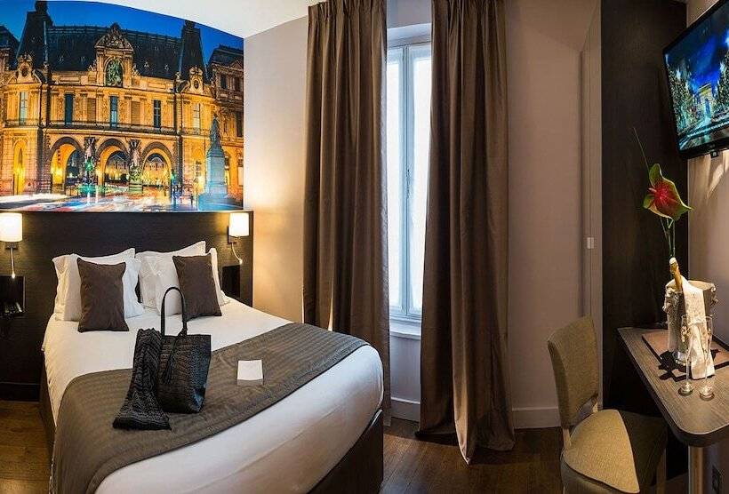 اتاق اجرایی, Midnight Hotel Paris